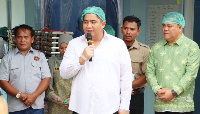 Pastikan MBG Higienis, Bupati Bintan Tinjau Dapur SPPG di Kecamatan Teluk Sebong