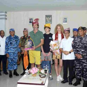 Wawako Raja Ariza Lepas Wisman Terakhir Tahun 2025 di Pelabuhan SBP