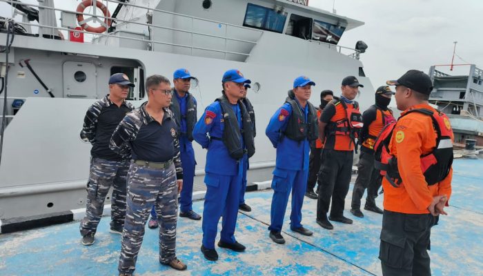 Speedboat Terbalik di Perairan Karimun, Satu Korban Belum Ditemukan