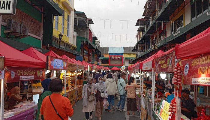 Bazar Imlek 2577 di Kota Lama Tanjungpinang Jadi Penggerak Perekonomian