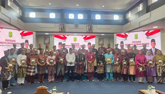 Walikota Tanjungpinang Serahkan DPA SKPD 2026, Terendah BPBD Senilai Rp4,2 Miliar