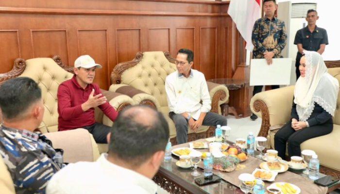 Ditemui Wagub Aceh, Amsakar-Li Claudia Salurkan Bantuan Rp4,8 Miliar