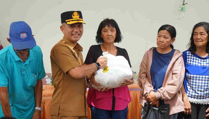 Jelang Tahun Baru Imlek, Pemko Tanjungpinang Salurkan 360 Paket Sembako