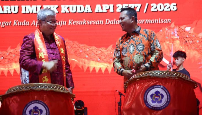 Gubernur Ansar Bersama Ribuan Warga Sambut Tahun Baru Imlek 2577 di Tanjungpinang