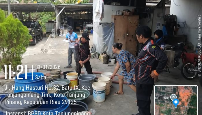 Sejumlah Sumur Mengering, BPBD Tanjungpinang Kembali Distribusikan Air Bersih Untuk Warga 