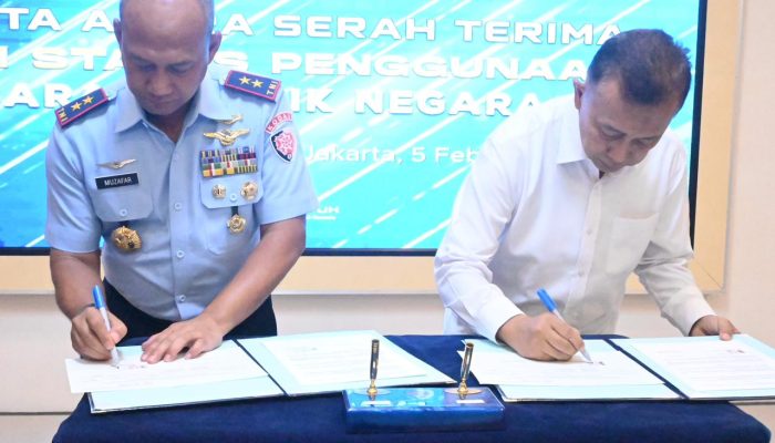 BP Batam Serahkan Status Penggunaan BMN kepada TNI AU