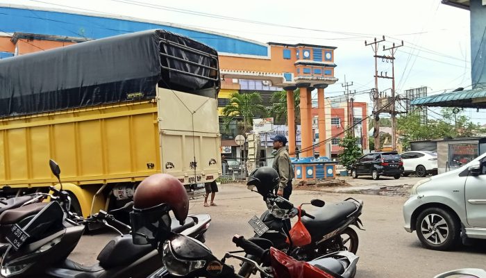 Marak Kabel Menjuntai di Tanjungpinang, Berbahaya Bagi Pengendara