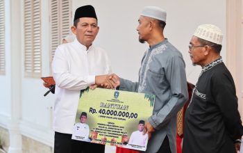 Buka Puasa Bersama, Pemprov Kepri Santuni Anak Yatim dan Berikan Bantuan Hibah Masjid Rp40 Juta