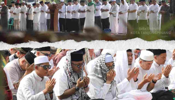 Kekeringan di Tanjungpinang, Walikota Bersama Warga Tunaikan Sholat Istisqa’ di Lapangan Pamedan