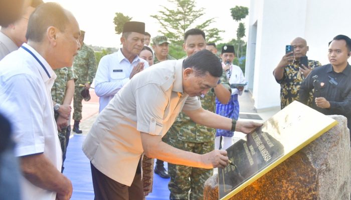 Menhan RI Resmikan Masjid Bintang Amin Angkasa di Lanud Hang Nadim Batam