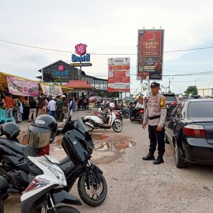 Polsek Tanjungpinang Timur Laksanakan Pengamanan Bazar Takjil Ramadan 1447 H