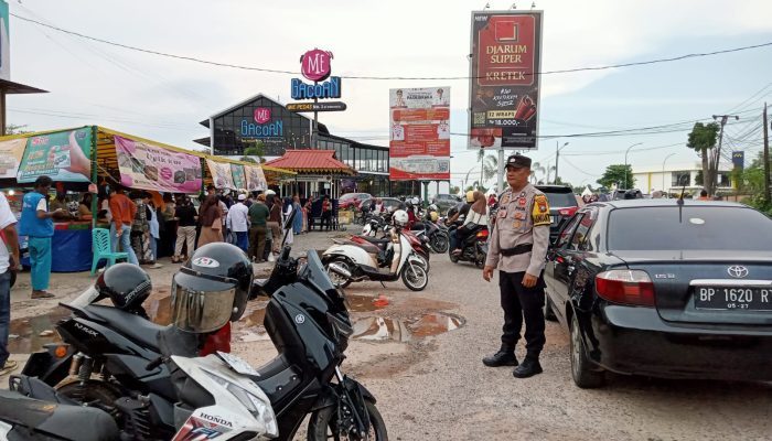 Polsek Tanjungpinang Timur Laksanakan Pengamanan Bazar Takjil Ramadan 1447 H