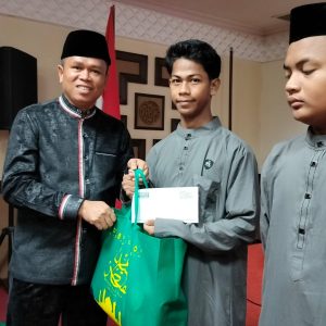 Buka Puasa Bersama, KJK Berikan Santunan dan Sembako Santri dan Anak Panti Asuhan