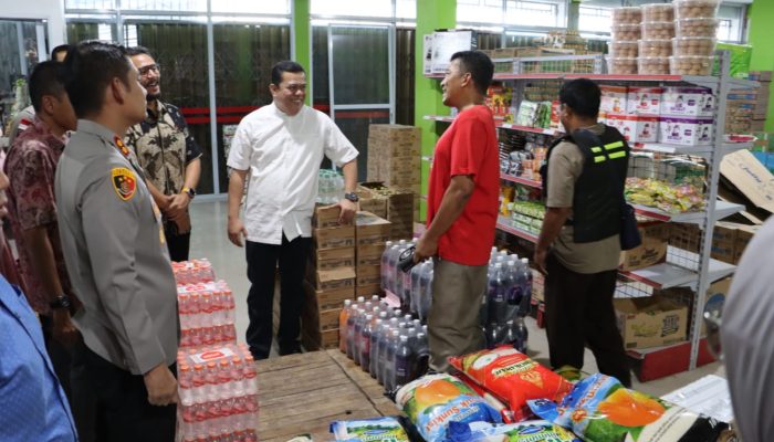 Jaga Stabilitas Harga dan Stok Bahan Pokok, Sekda Bintan Tinjau Pasar Murah di Tanjung Uban 