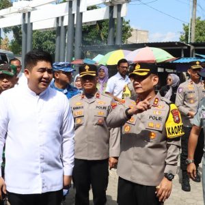 Arus Mudik Lebaran, Bupati Roby Tinjau Pos Yan dan Pos Pam Pelabuhan