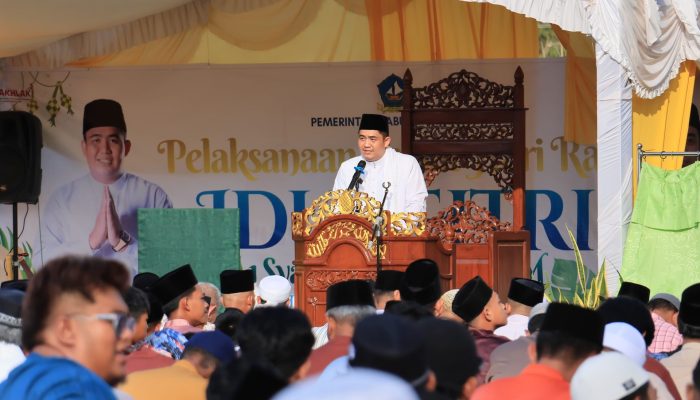 Khatib Sholat Ied di Lapangan Antam Kijang, Bupati Roby : Tekankan Esensi Kembali Ke Fitrah