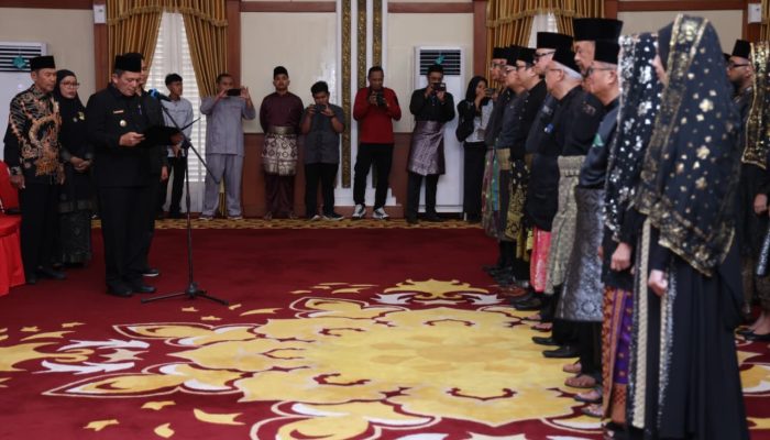 Gubernur Ansar Lantik Dewan Kebudayaan Kepri Periode 2026-2031, Rida K Liamsi Jabat Ketum