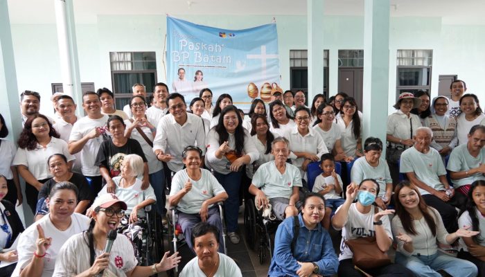 BP Batam Rayakan Paskah Bersama Opa dan Oma di Graha Lansia Titian Kasih