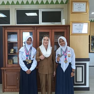 Cen Sui Lan Apresiasi Atlet Karate Natuna Peraih Emas di Kejurnas Forki di Jambi 