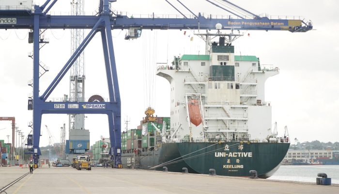 Triwulan I 2026, Volume Bongkar Muat Peti Kemas di Batam Meningkat 12 Persen