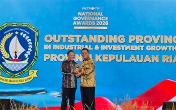 Terima Dua Penghargaan, Gubernur Ansar : Amanah Tingkatkan Kualitas Pembangunan di Kepri