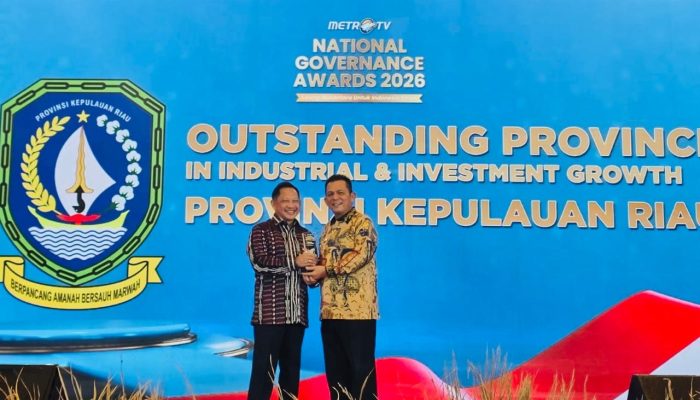 Terima Dua Penghargaan, Gubernur Ansar : Amanah Tingkatkan Kualitas Pembangunan di Kepri