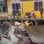 Rumah Roboh di Penyengat, BPBD Tanjungpinang Salurkan Bantuan Logistik