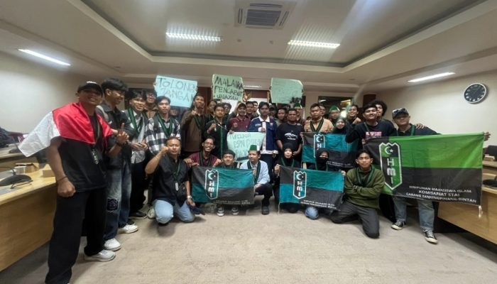 HMI BADKO Riau-Kepri Bersama Nelayan Bintan Gelar Aksi Damai di Kantor Gubernur Kepri