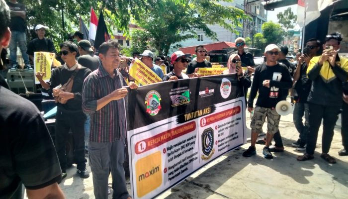 Ratusan Driver Maxim Tuntut Tarif Keputusan Gubernur Kepri Diberlakukan