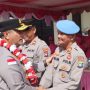 Kapolda Kepri Beri Hadiah Umroh Untuk Kasipropam Anambas Beserta Istri 