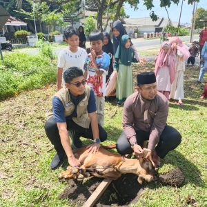 Iduladha 1447 H, Yayasan Peduli Natuna Sembelih Dua Ekor Kambing Kurban Untuk Masyarakat 