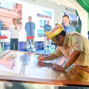 Menteri PPN Resmikan Gedung Pendukung Konversi Energi Angin Jadi Listrik Di Batam