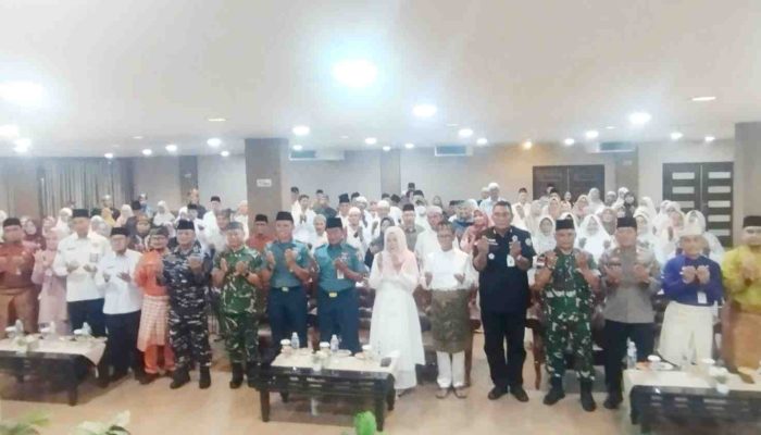 Sambut Jemaah Haji, Wawako Raja Ariza:Sepulang Haji Semoga  Makin Religius, Peduli Sesama