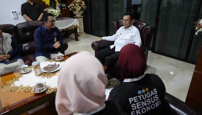 Gubernur Ansar Jadi Responden Perdana Sensus Ekonomi 2026 di Kepri