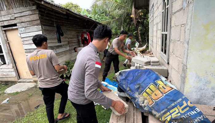 HUT Bhayangkara Ke-80, Polres Bintan Renovasi Rumah Warga Tidak Layak Huni