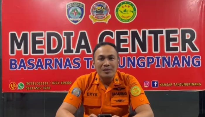 Kapal Kargo Batam Indah 9 Bocor dan Tenggelam di Perbatasan Batam-Singapura