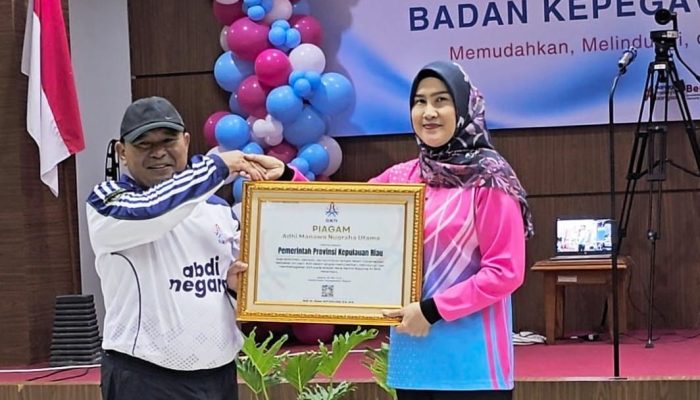 Kelola ASN, Pemprov Kepri Terima Penghargaan Adhi Manawa Nugraha Utama