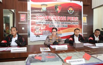 Polda Kepri Tangkap Pelaku Pencurian Penutup Drainase Di Terowongan Pelita Batam