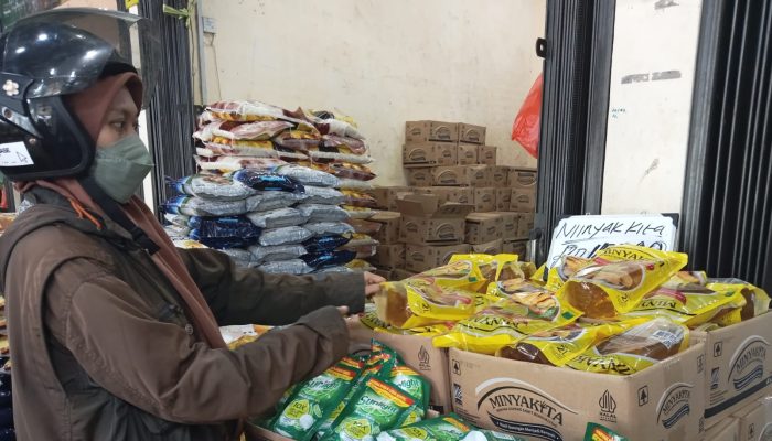 MINYAKITA Kembali Beredar Di Pasar Tanjungpinang, Kemasan 1 Liter Ludes Sehari