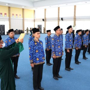 Bupati Bintan Lantik 40 PNS dan Pengangkatan Pejabat Fungsional