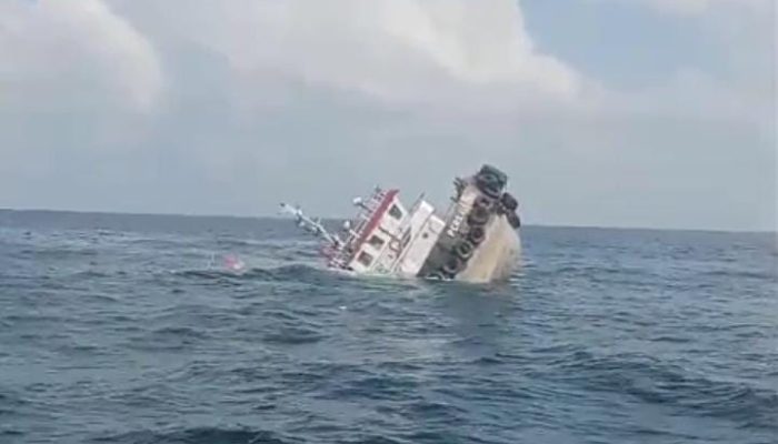 Mati Mesin dan Dihantam Ombak, Kapal Tagboat Persada 7 Tenggelam di Perairan Tambelan