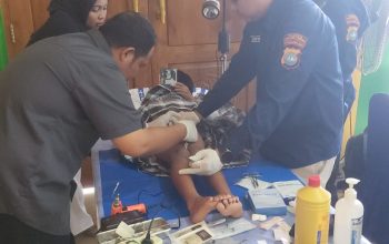 Bakti Sosial TNI-Sidokkes Polresta Tanjungpinang, 33 Anak Khitan Gratis 