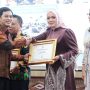 Hari Malaria Sedunia, Deby Maryanti Terima Sertifikat Eliminasi Malaria dari Kemenkes RI
