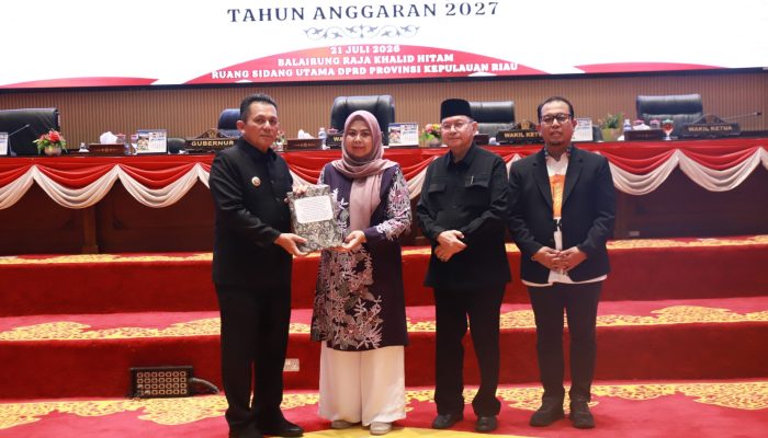 Gubernur Ansar Sampaikan KUA-PPAS APBD 2027 Ke DPRD Kepri