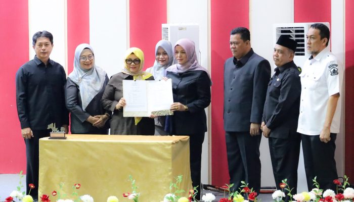 Pemkab dan DPRD Bintan Tandatangani Kesepakatan Perubahan KUA PPAS TA 2026
