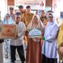 Tingkatkan Kepedulian Sosial, TP-PKK Bintan Serahkan Bantuan Lansia di Rumah Bahagia
