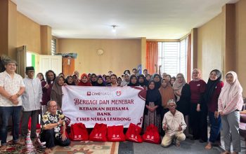 Jalin Kebersamaan dan Kepedulian, IKPKR Jabar dan CIMB Niaga Berbagi untuk Warga Sekitar