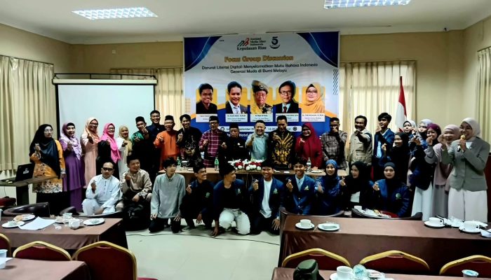 HUT Ke-5, AMSI Kepri Gelar FGD Perkuat Literasi Digital Bahasa Indonesia Bagi Generasi Muda 