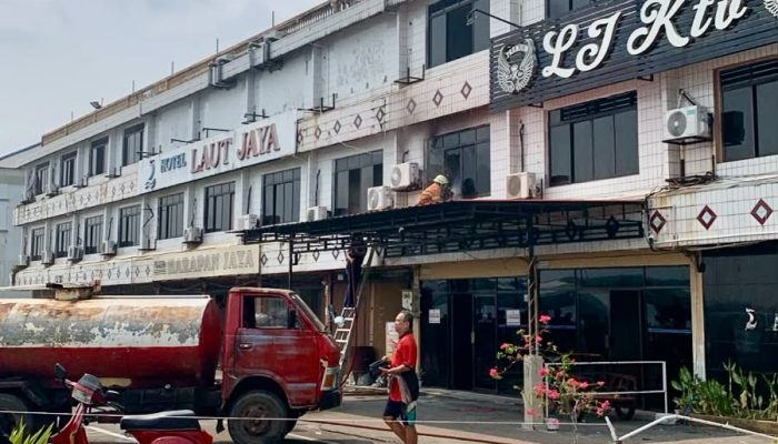 Satu Kamar Hotel Laut Jaya Terbakar, DPK Tanjungpinang Kerahkan Dua Armada