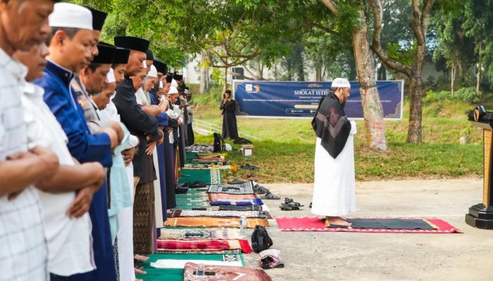 BP Batam Gelar Salat Istisqa Bersama Ratusan Warga di Waduk Nongsa